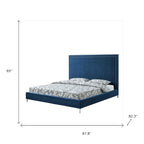 Lit King en velours rembourré en bois massif bleu marine avec garniture cloutée