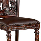 Chaise de salle à manger sculptée de 22 pouces, siège en similicuir, garniture cloutée