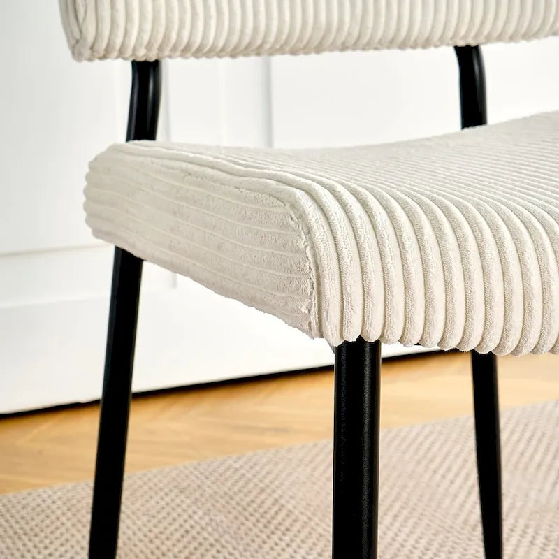 Chaise de salle à manger moderne et simple en velours, revêtement en tissu, pieds en métal noir