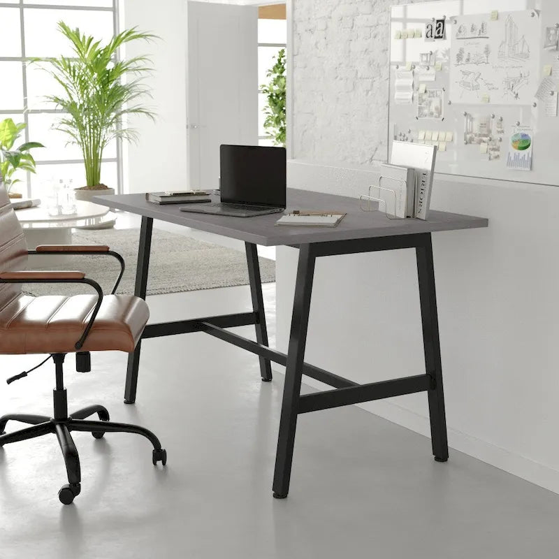 Table de conférence professionnelle avec plateau stratifié et piètement en A